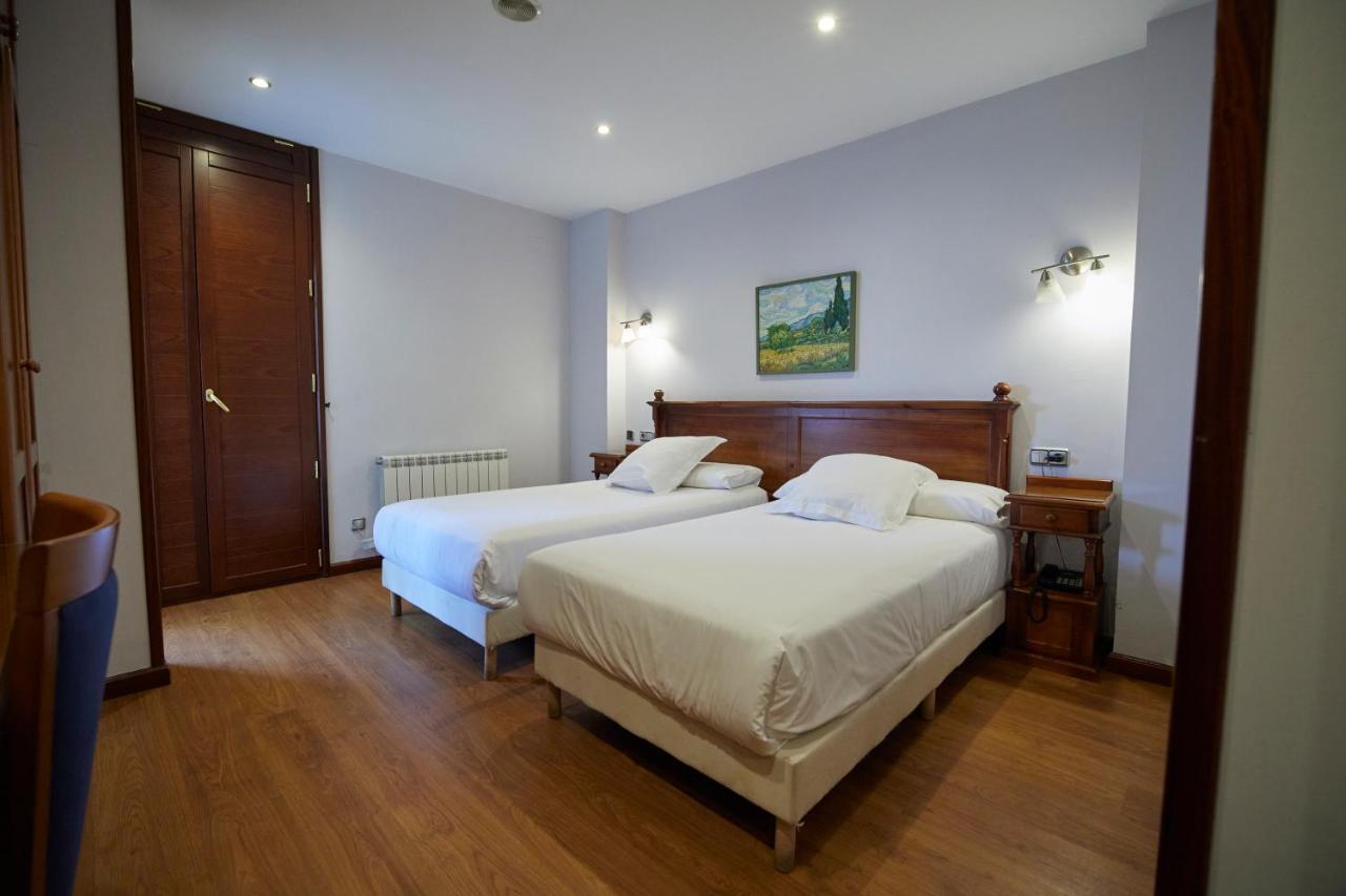 Hotel Villalegre Avilés Extérieur photo
