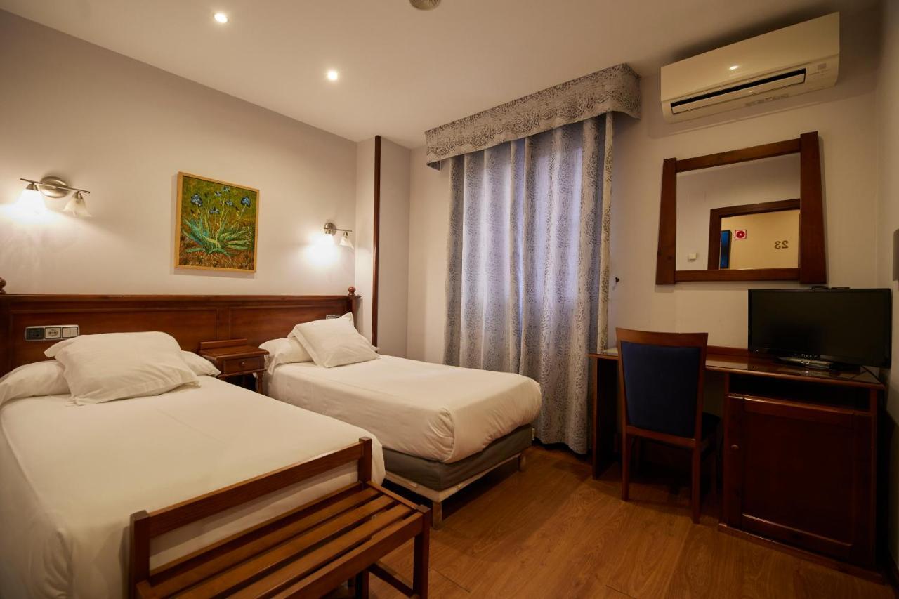 Hotel Villalegre Avilés Extérieur photo