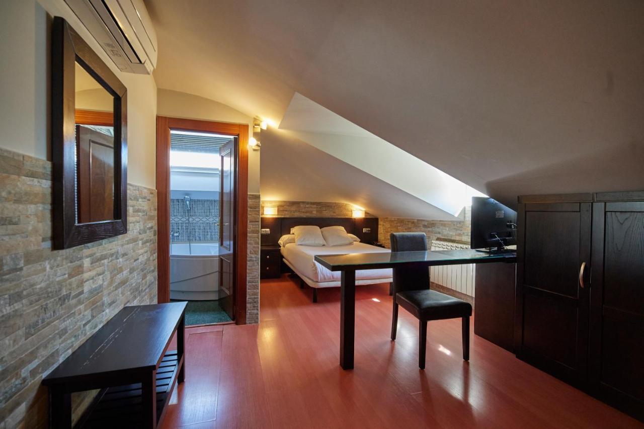 Hotel Villalegre Avilés Extérieur photo