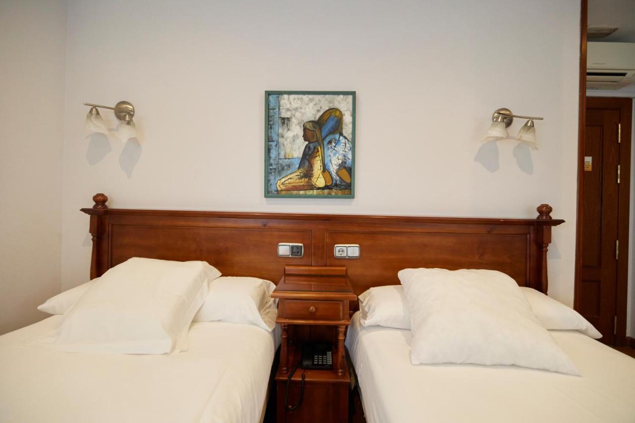 Hotel Villalegre Avilés Extérieur photo
