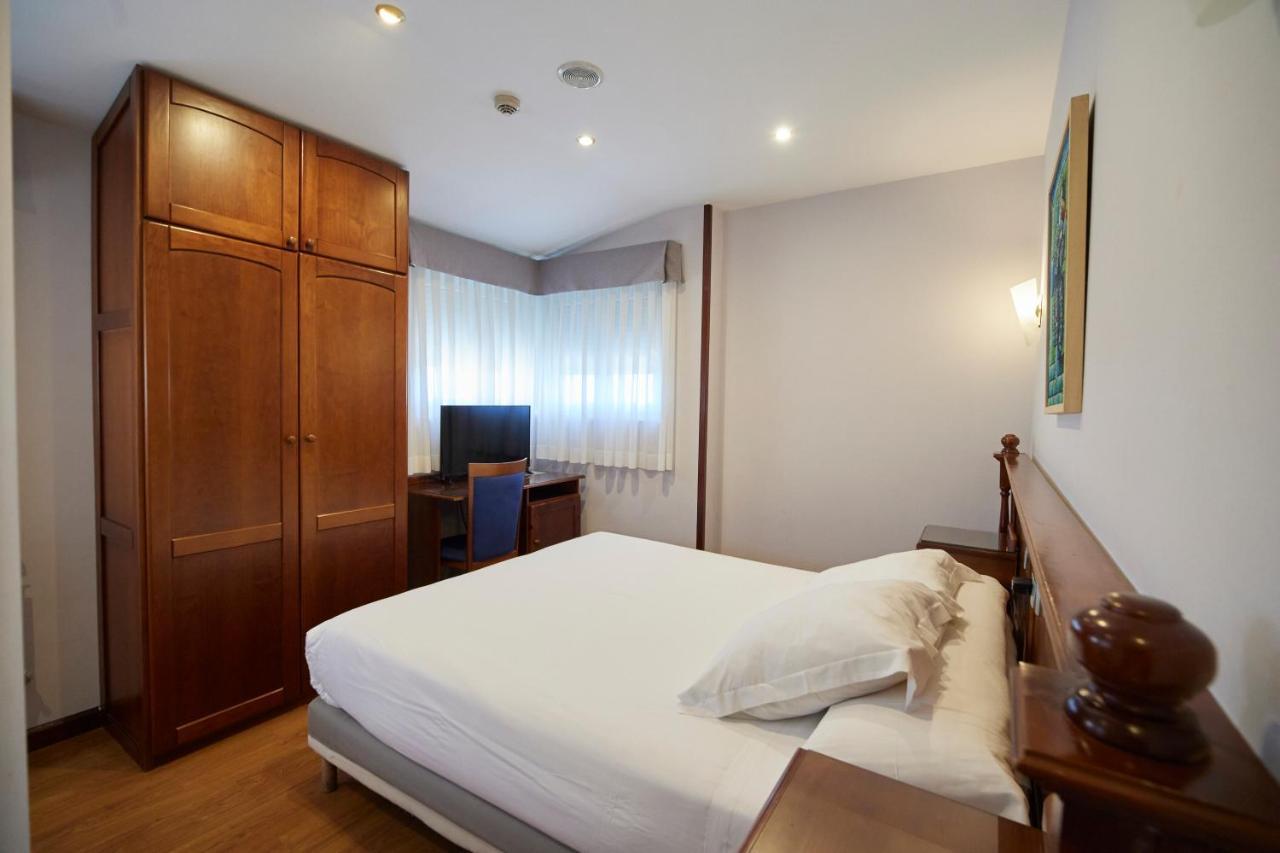 Hotel Villalegre Avilés Extérieur photo