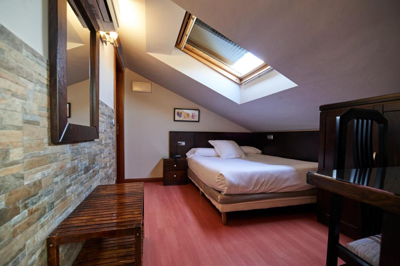 Hotel Villalegre Avilés Extérieur photo