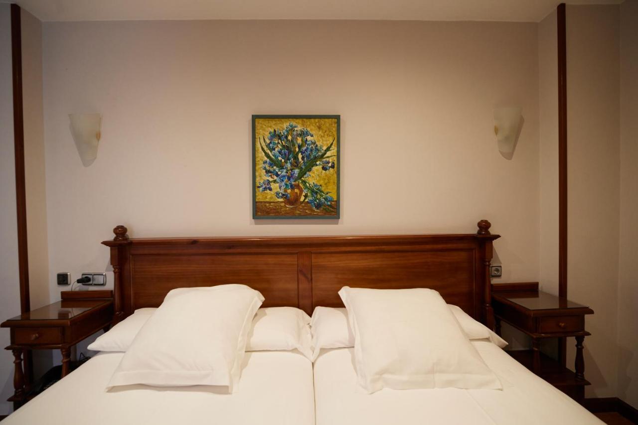 Hotel Villalegre Avilés Extérieur photo