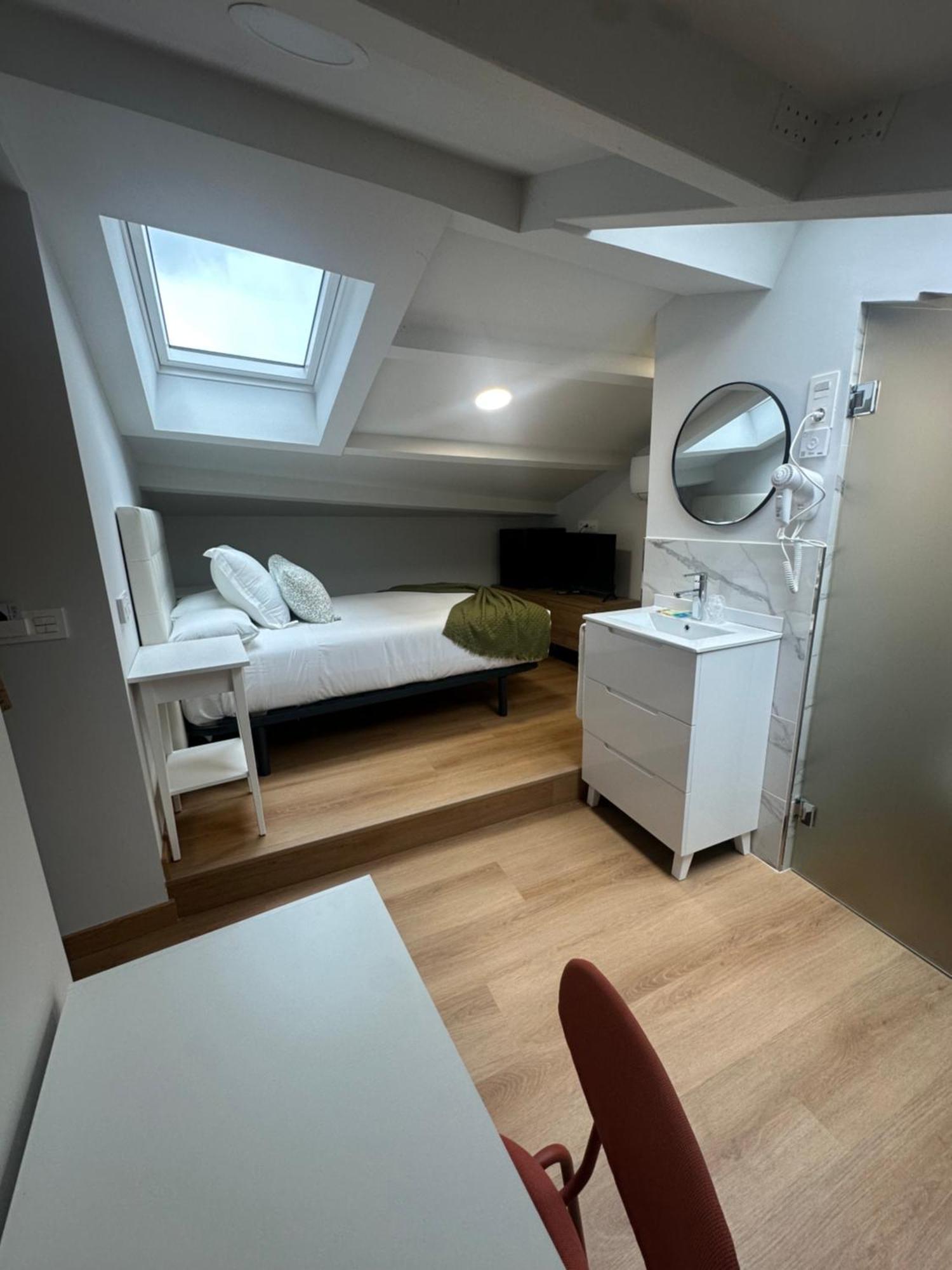 Hotel Villalegre Avilés Extérieur photo